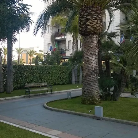 Готель Rondo'